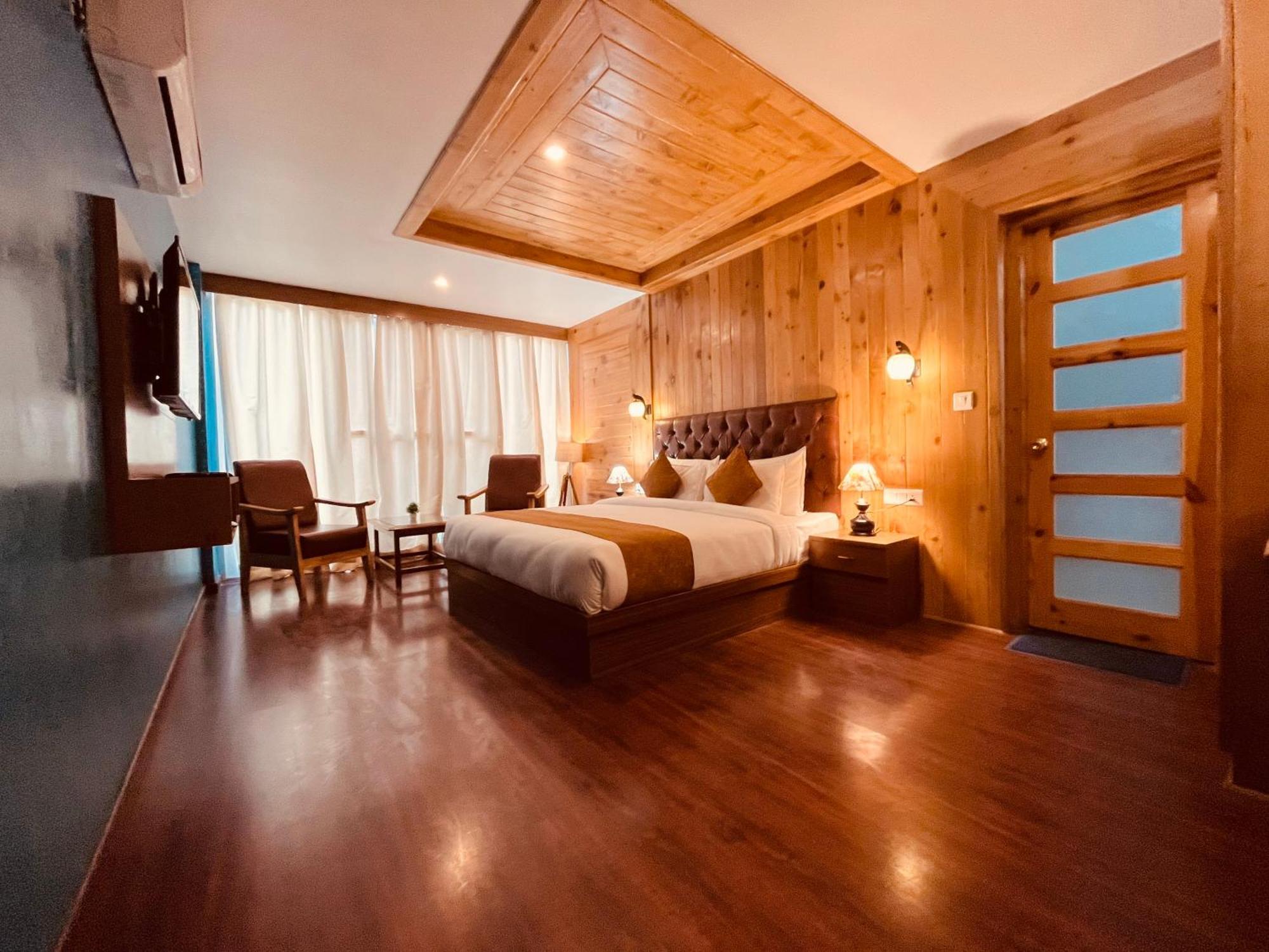 Tata Vista Resort Mall Road Manali - Centrally Heated & Air Cooled Exteriér fotografie
