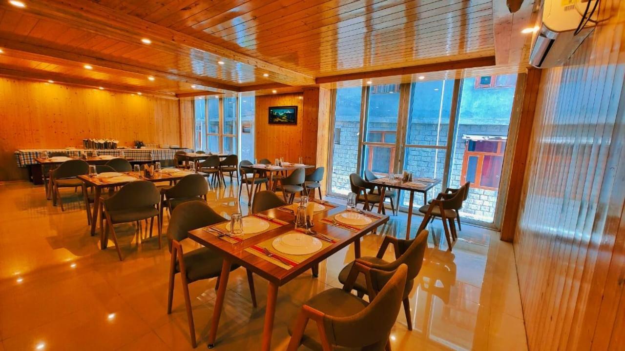 Tata Vista Resort Mall Road Manali - Centrally Heated & Air Cooled Exteriér fotografie