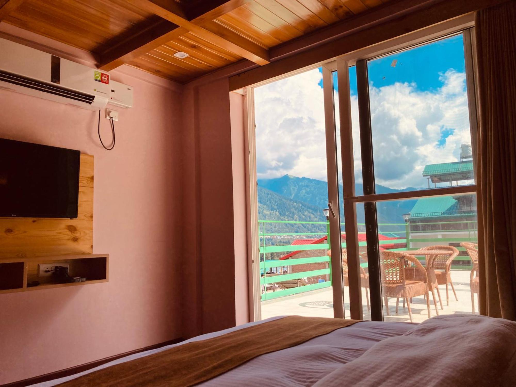 Tata Vista Resort Mall Road Manali - Centrally Heated & Air Cooled Exteriér fotografie